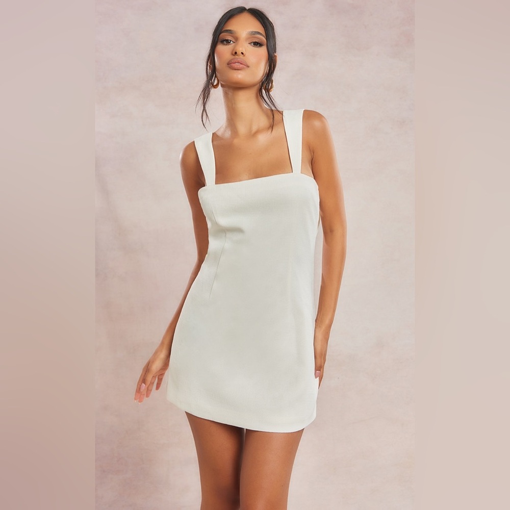 PrettyLittleThing CREAM TWILL CUT OUT BOW SHIFT DRESS - Picture 7 of 11